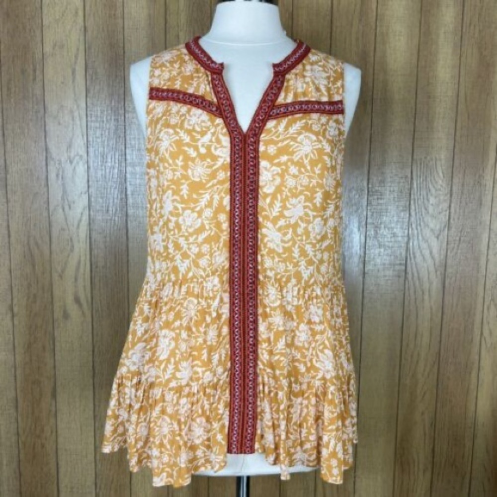 Democracy Red and Orange Ruffled Sleeveless Blouse - Picture 3 of 6